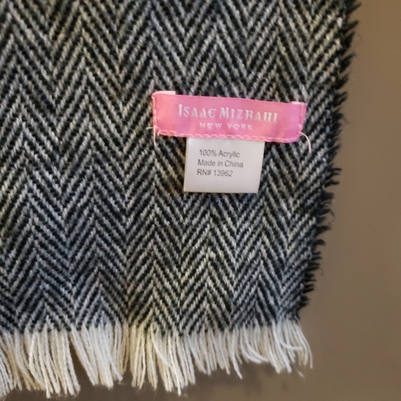 Isaac Mizrahi Striped Blanket Scarf - Picture 6 of 15